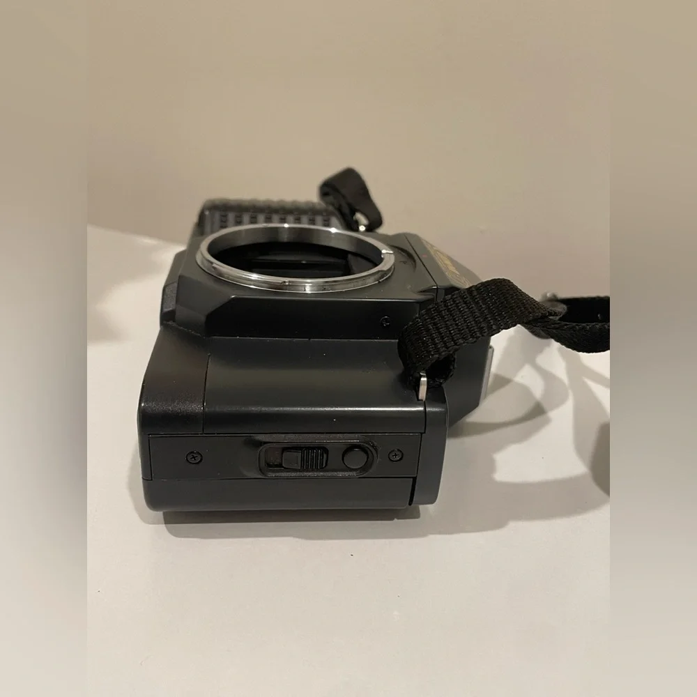 Canon T70 camera **tested**